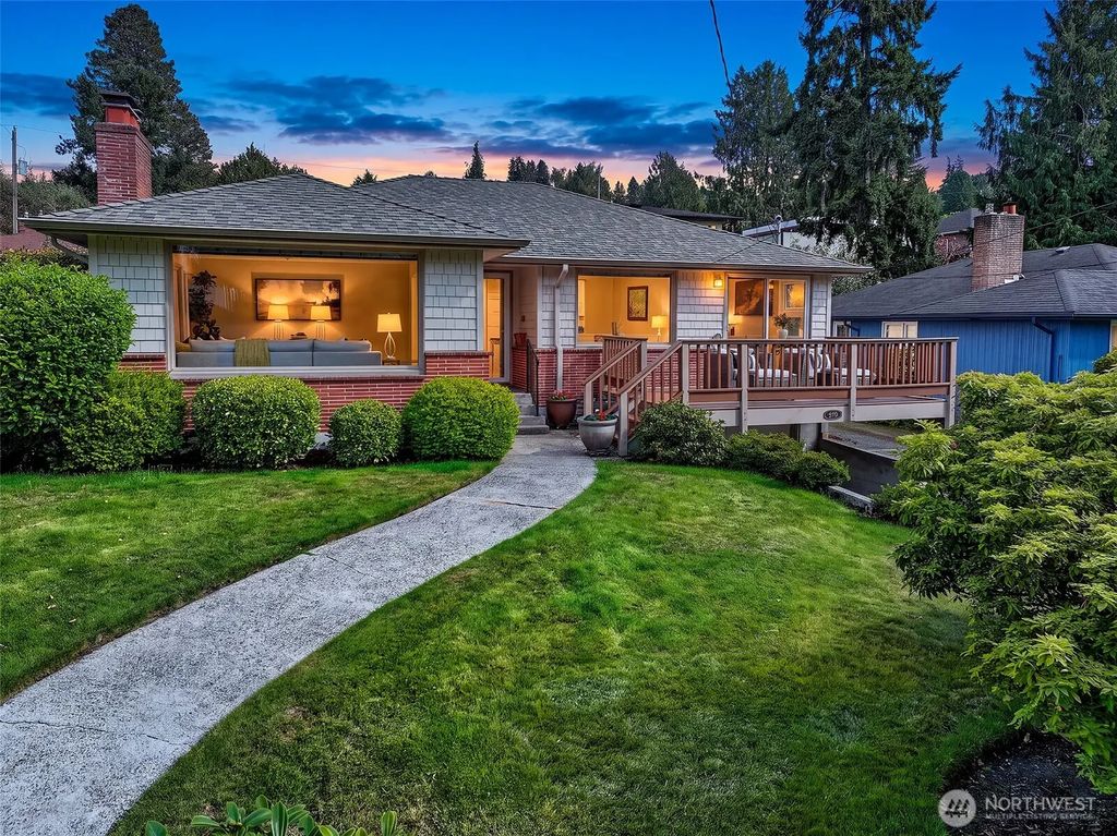 9240 Fauntleroy Way Sw, Seattle