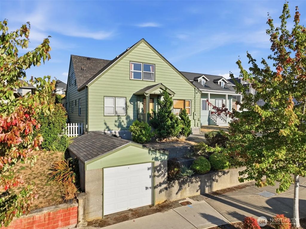 912 Pacific Avenue, Bremerton