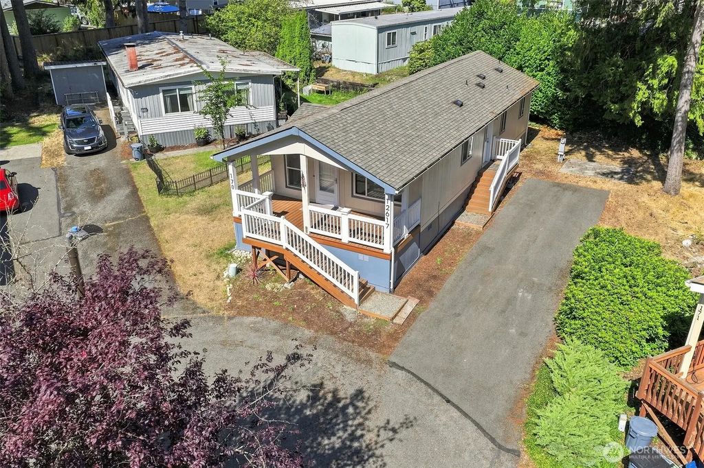 12617 113th Avenue Ct E 170, Puyallup