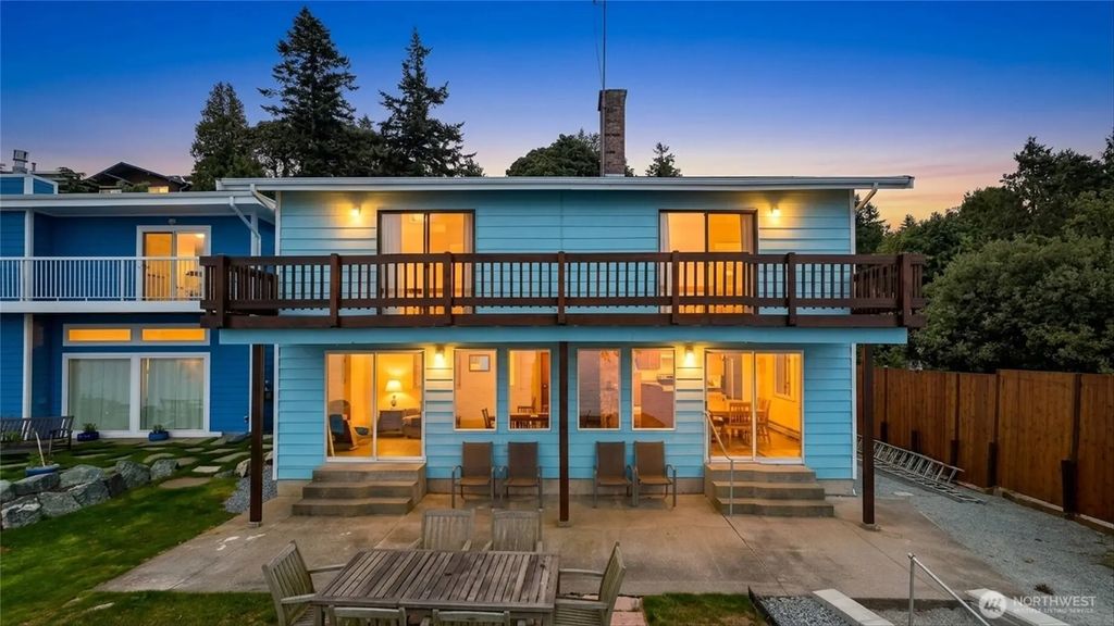 4877 Maple Lane, Ferndale