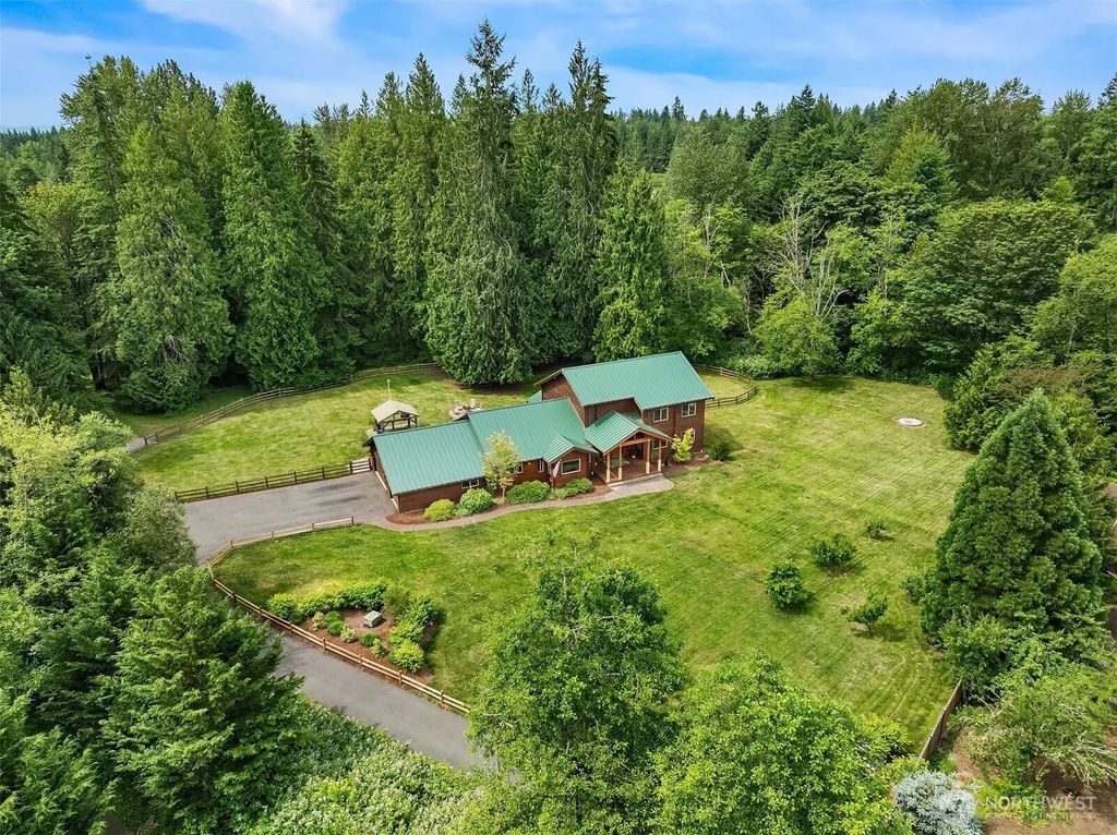 7717 252nd Avenue Ne, Redmond