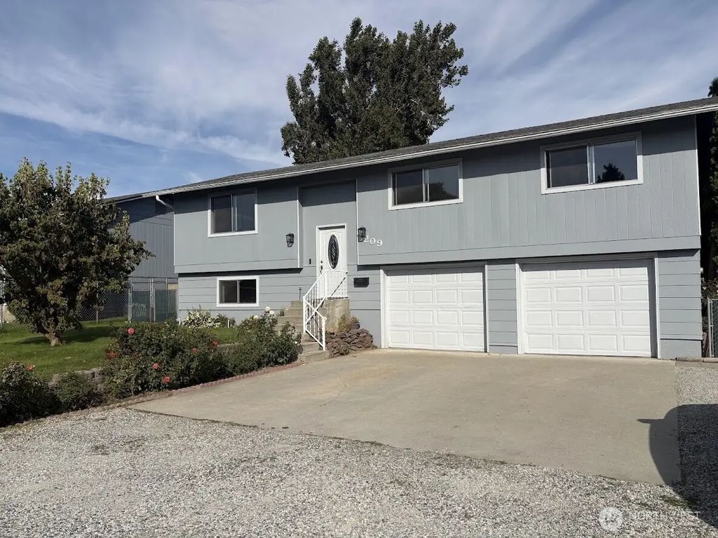209 Eastridge Drive, East Wenatchee