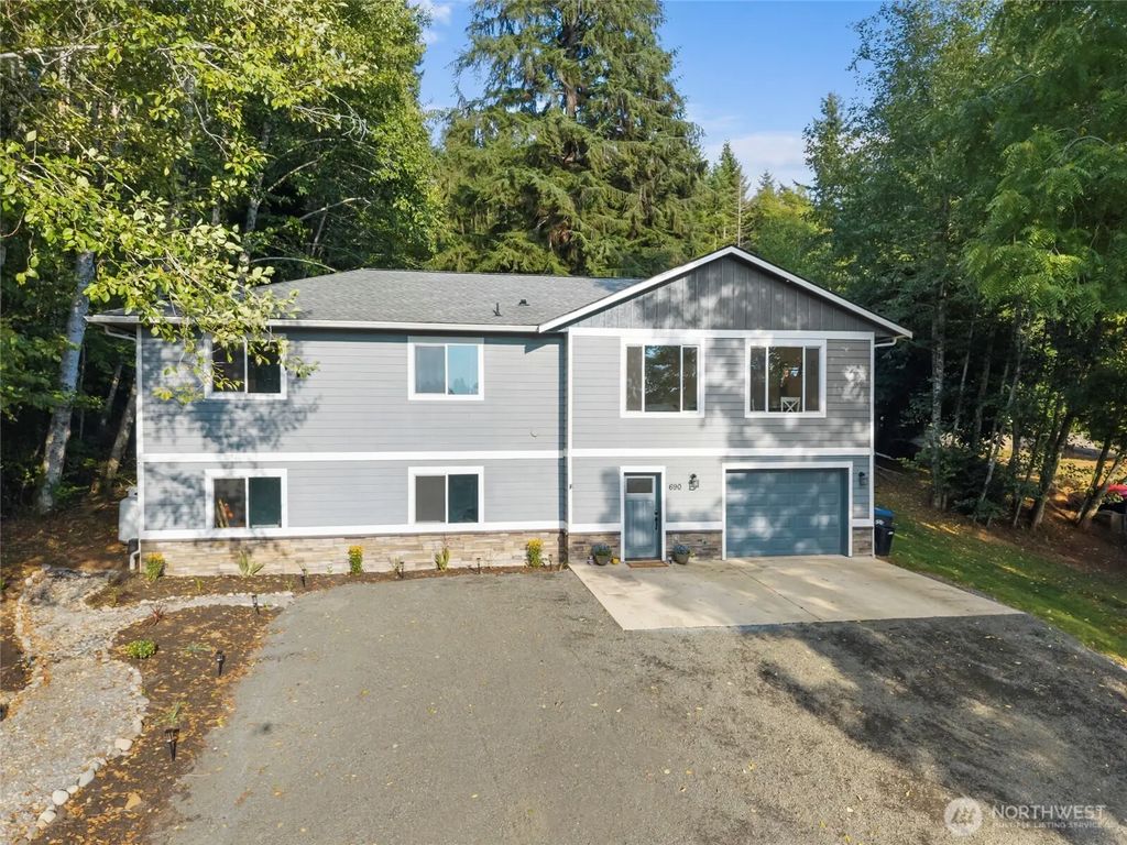 690 N Summit Road, McCleary