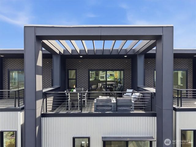 2017 Minor Avenue E, Seattle