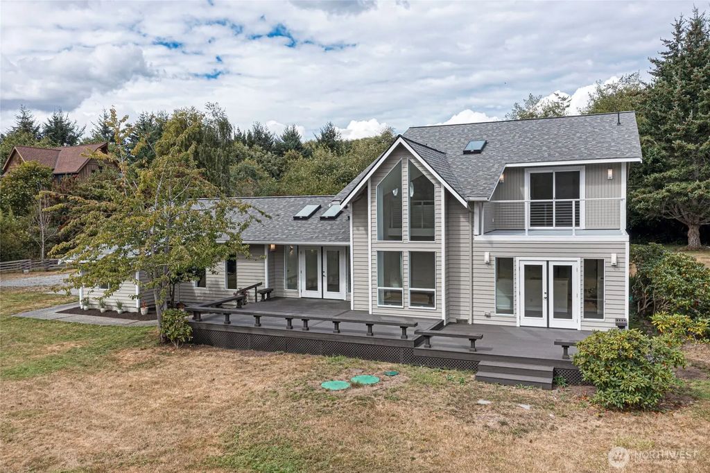 184 Ocean View Drive, Friday Harbor