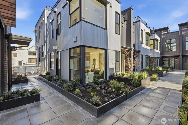 2018 Fairview Avenue E A, Seattle