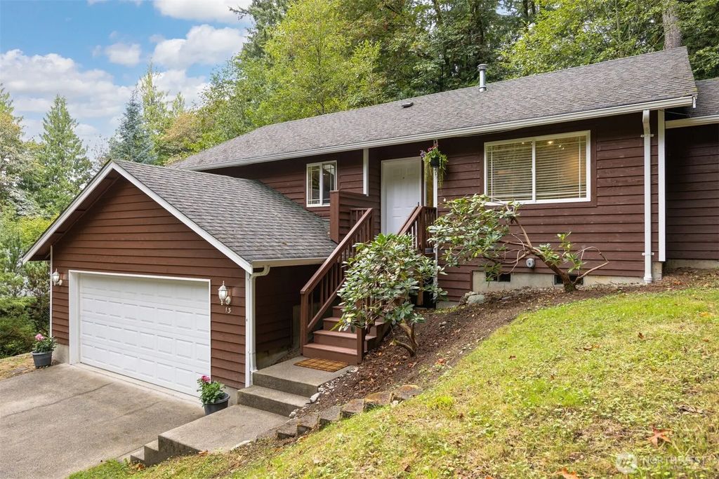 13 Rocky Ridge Drive, Bellingham