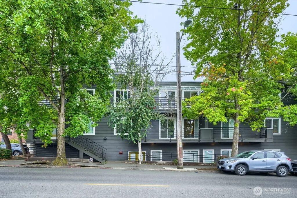 115 W Galer Street 304, Seattle