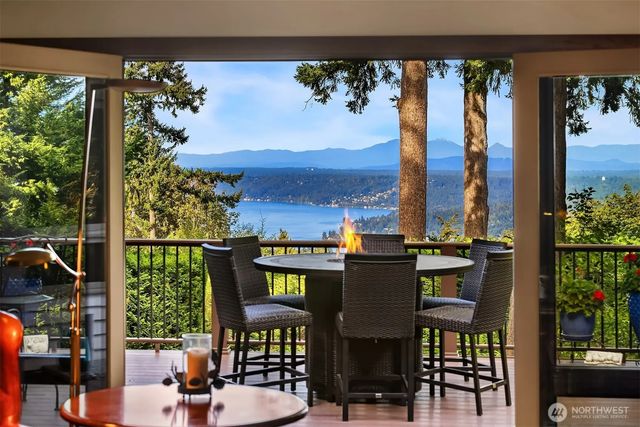 5902 172nd Place Se, Bellevue
