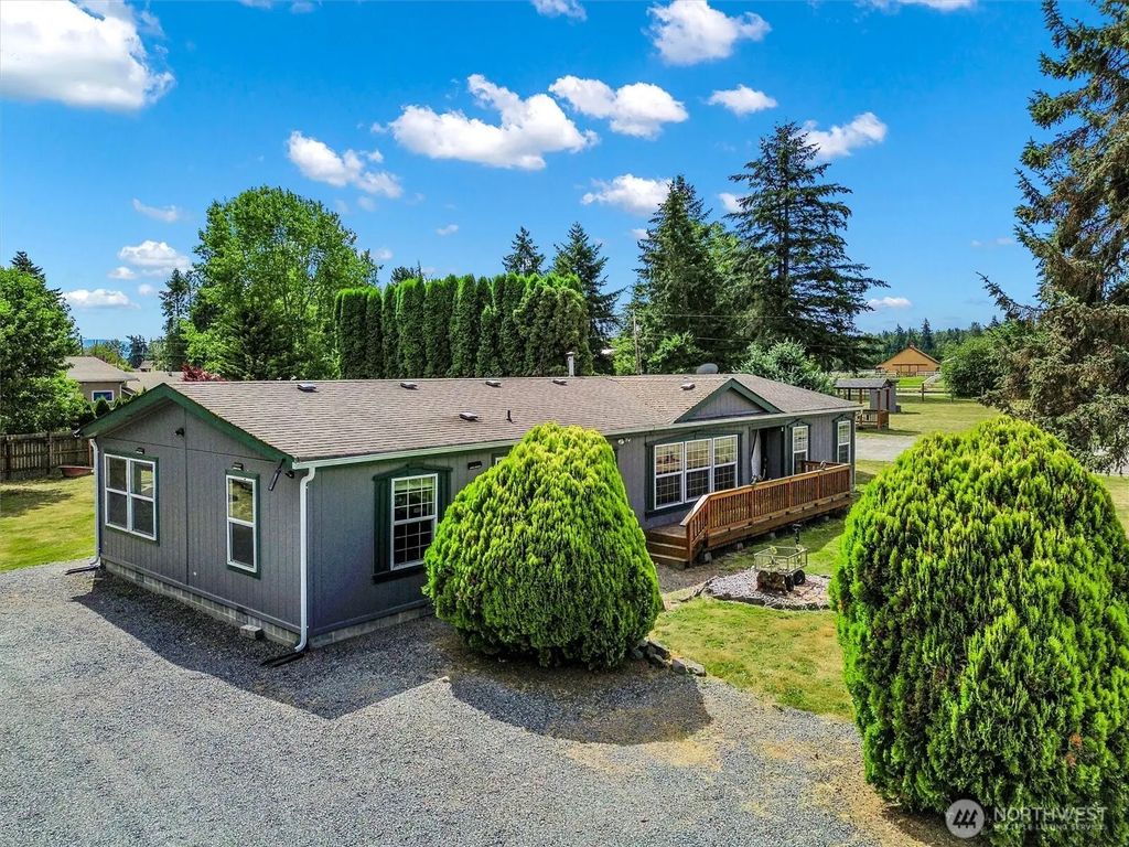 28707 26th Avenue E, Roy
