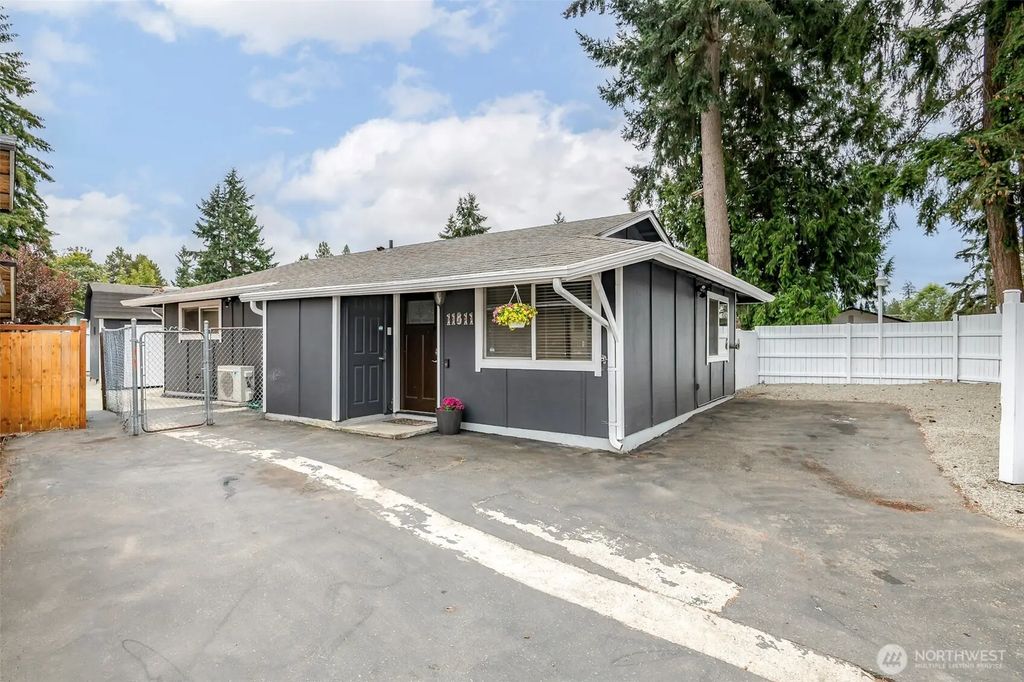 11811 Se 318th Place, Auburn