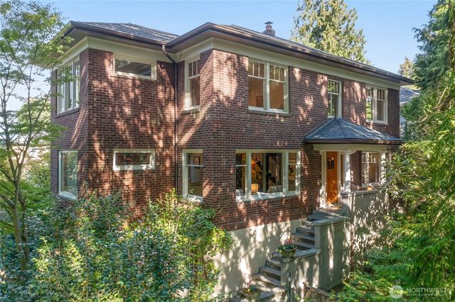 2306 Lake Park Drive S, Seattle