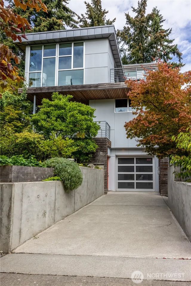 2112 N 46th Street, Seattle