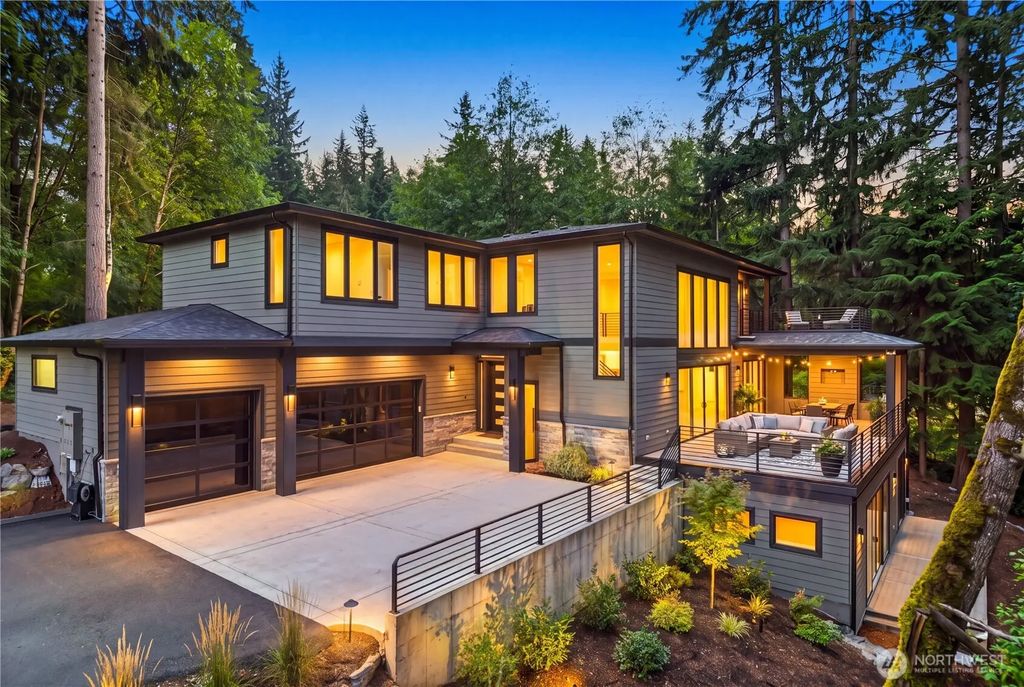 17720 Se 63rd Place, Bellevue