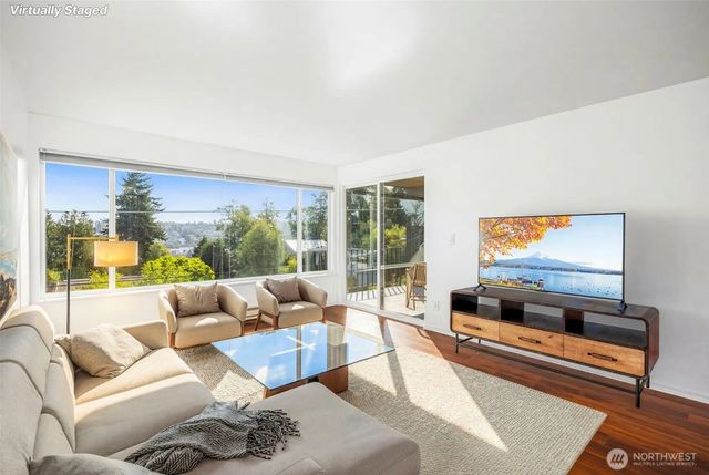 3601 24th Avenue W 207, Seattle