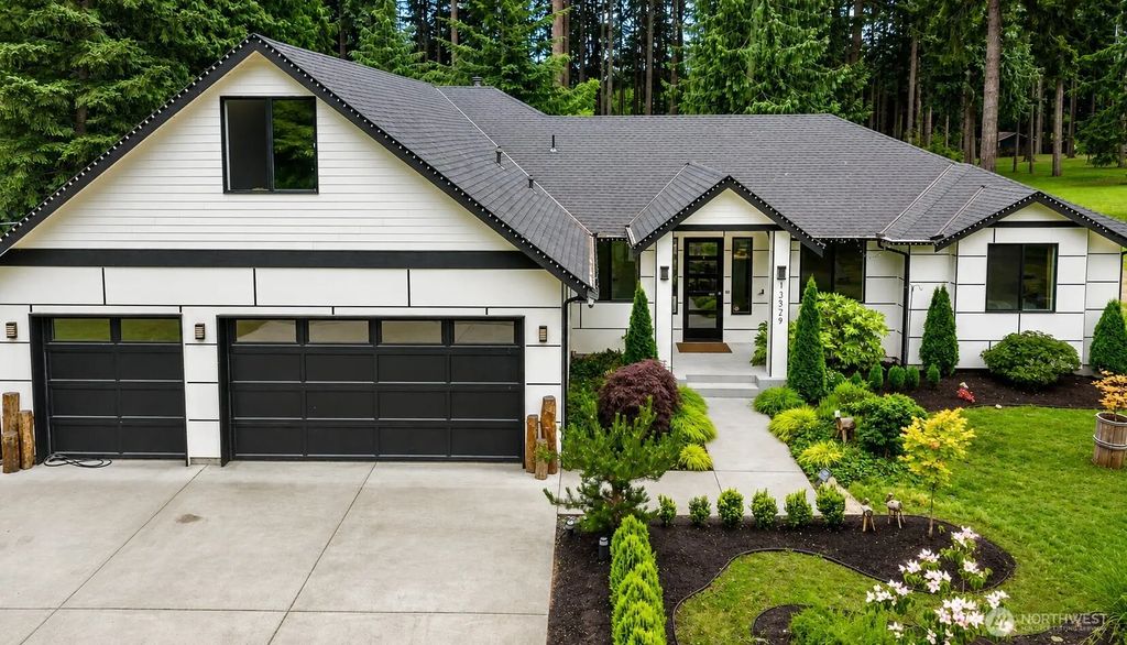 13529 Cascadian Way, Everett