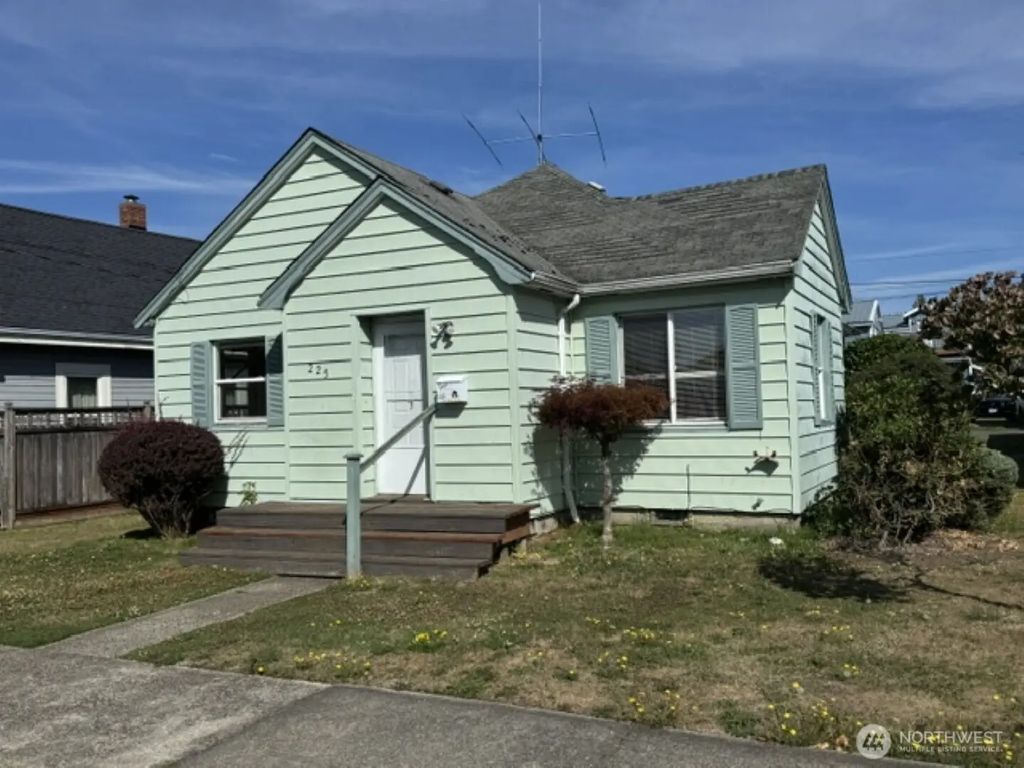 225 Sw Lewis Street, Chehalis