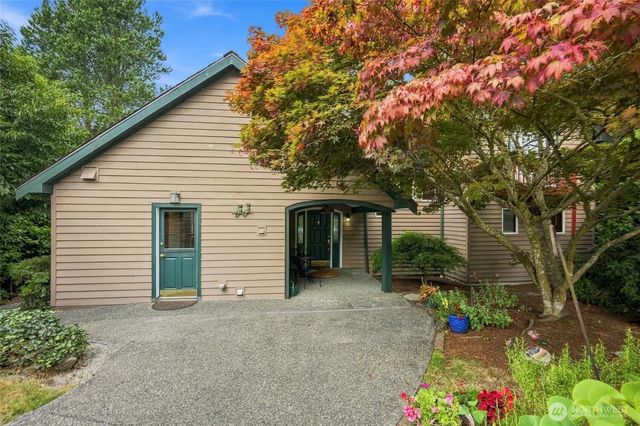8025 45th Avenue Ne, Seattle