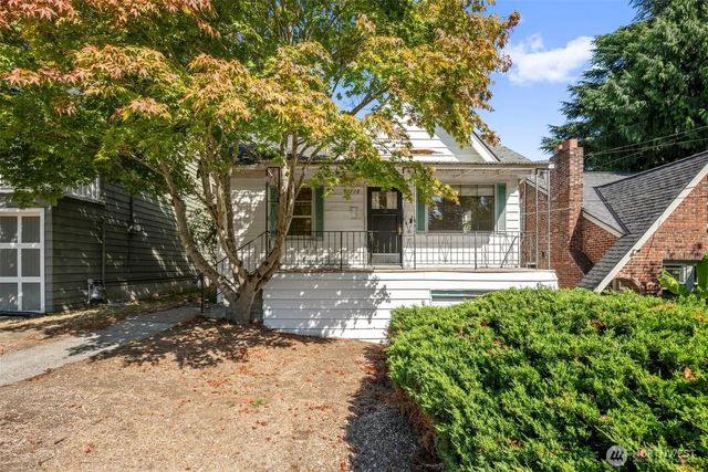 1718 Ne 88th Street, Seattle