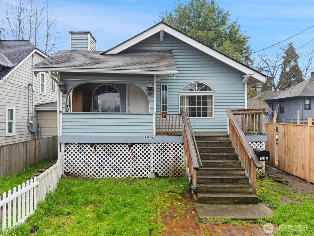 839 10th Street, Bremerton