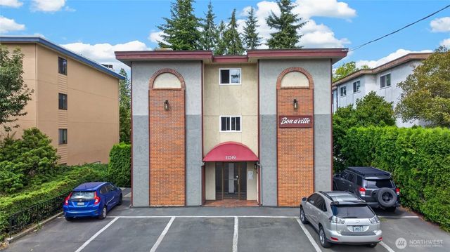 11249 Greenwood Avenue N, Seattle