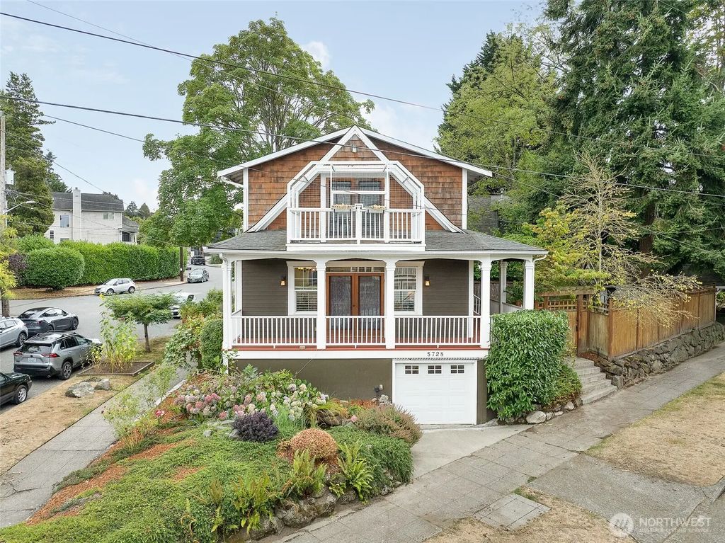 5728 Woodlawn Avenue N, Seattle