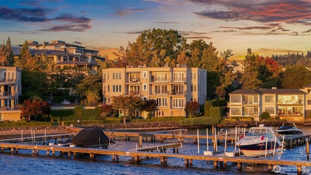 111 Lake Avenue W 202, Kirkland