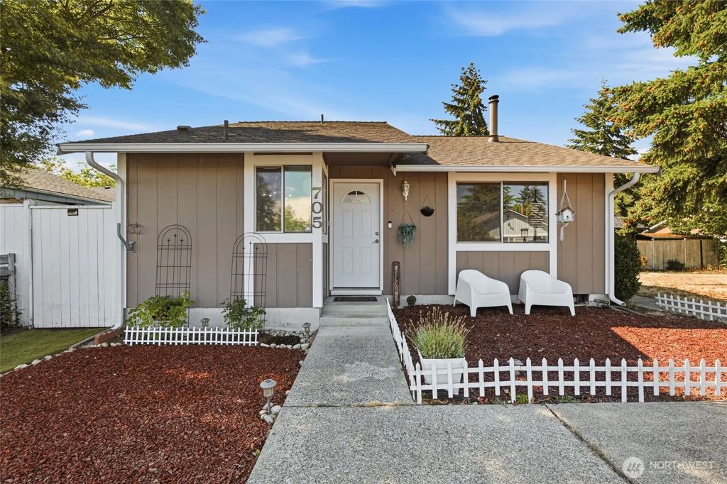 705 Lucerne Lane Se, Olympia