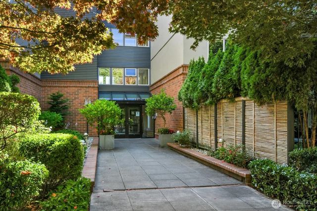 275 W Roy Street 205, Seattle