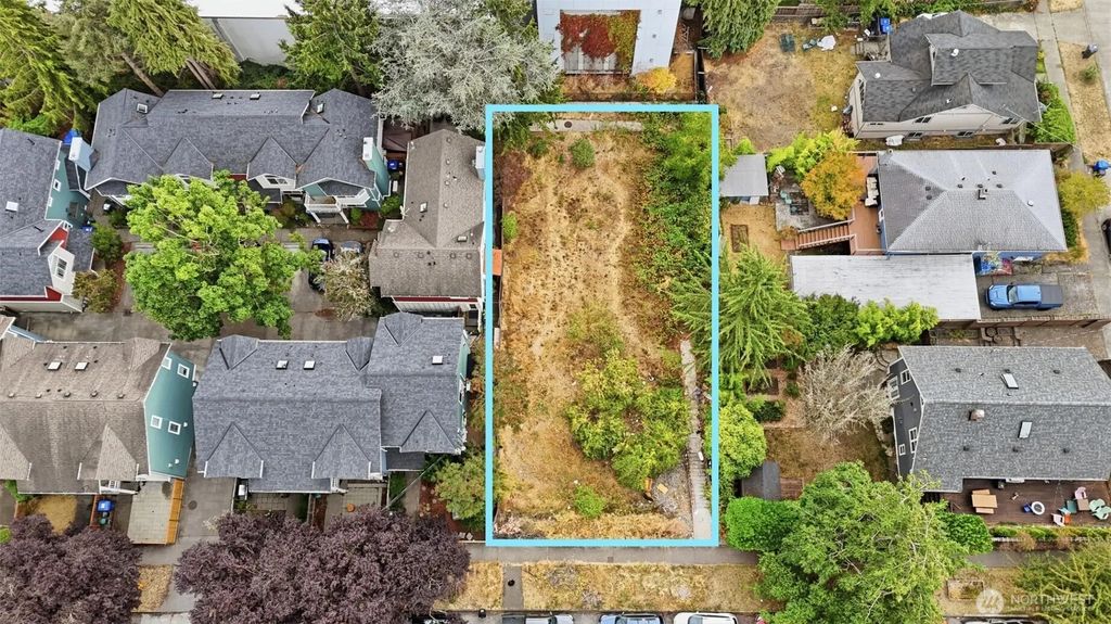 9309 Aurora Avenue N, Seattle