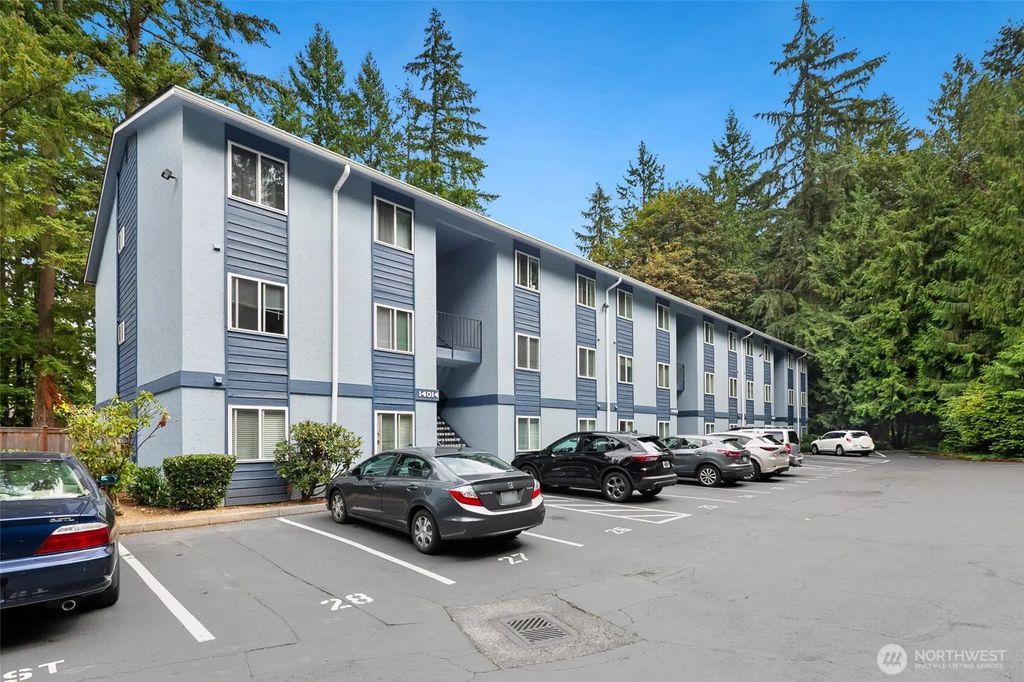14014 Juanita Drive Ne B2, Kirkland