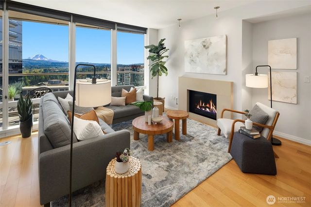 10700 Ne 4th Street 2214, Bellevue