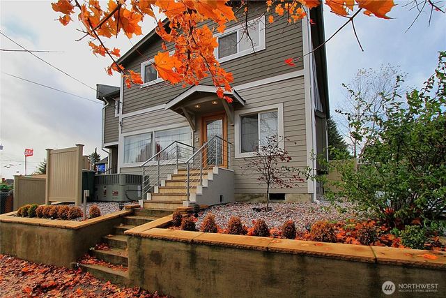8011 Aurora Avenue N, Seattle