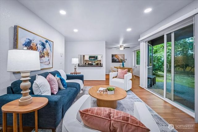 14620 Ne 35th Street 106, Bellevue