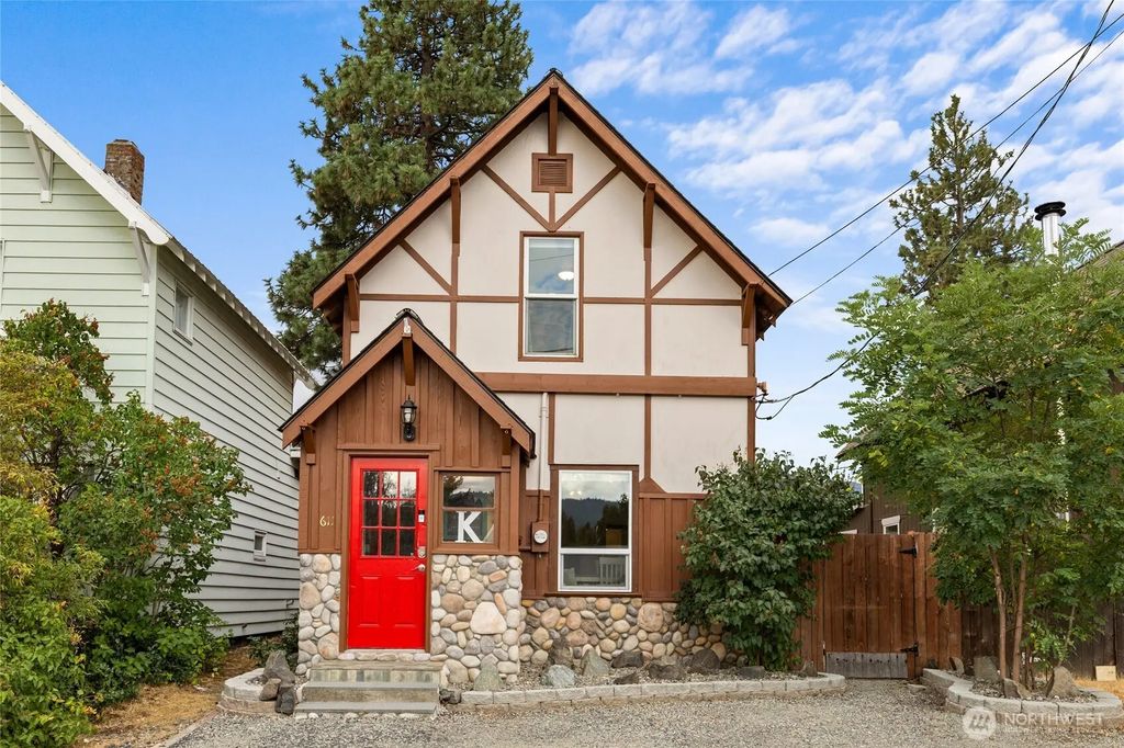 611 Cleveland Avenue, South Cle Elum