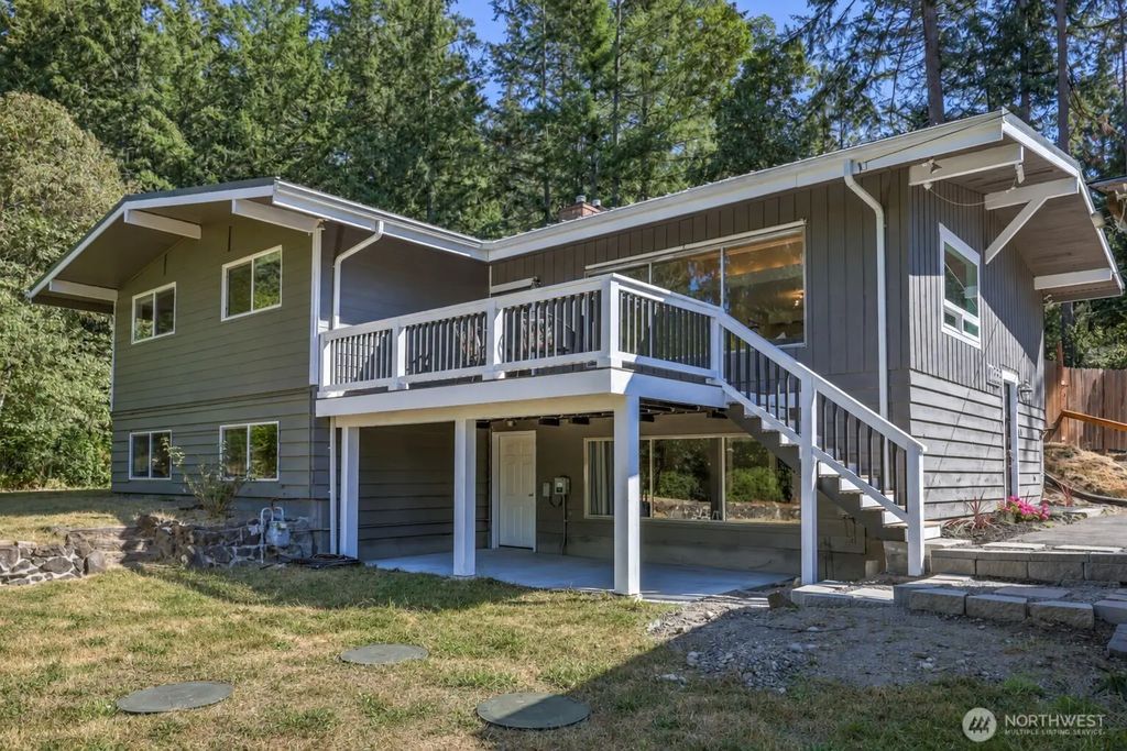 1868 Nw Palmer Lane, Bremerton