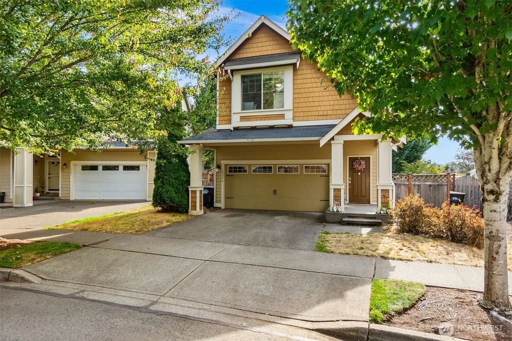 7377 Radius Loop Se, Olympia