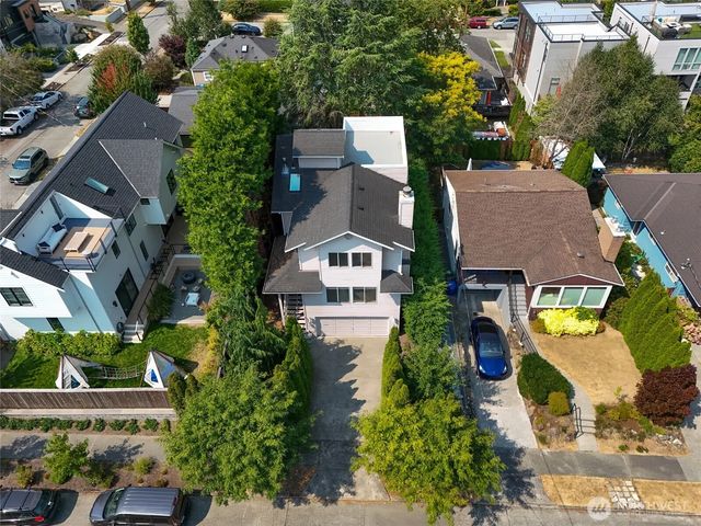 4407 30th Avenue W, Seattle