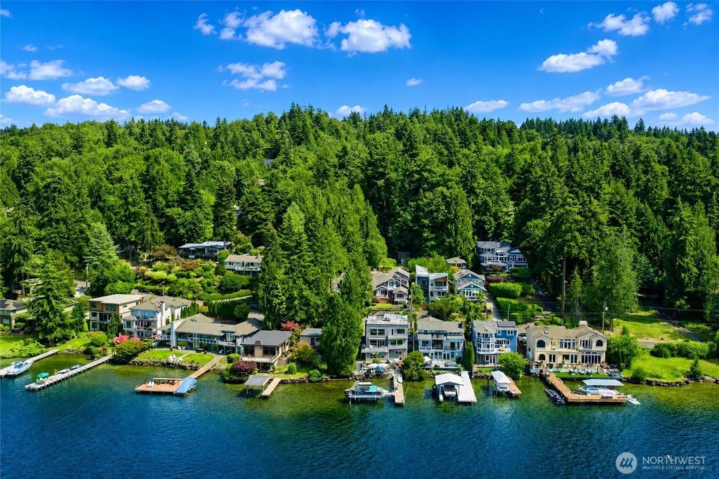 13142 Holmes Point Drive Ne, Kirkland