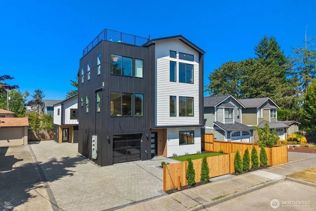 726 N 89th Street, Seattle