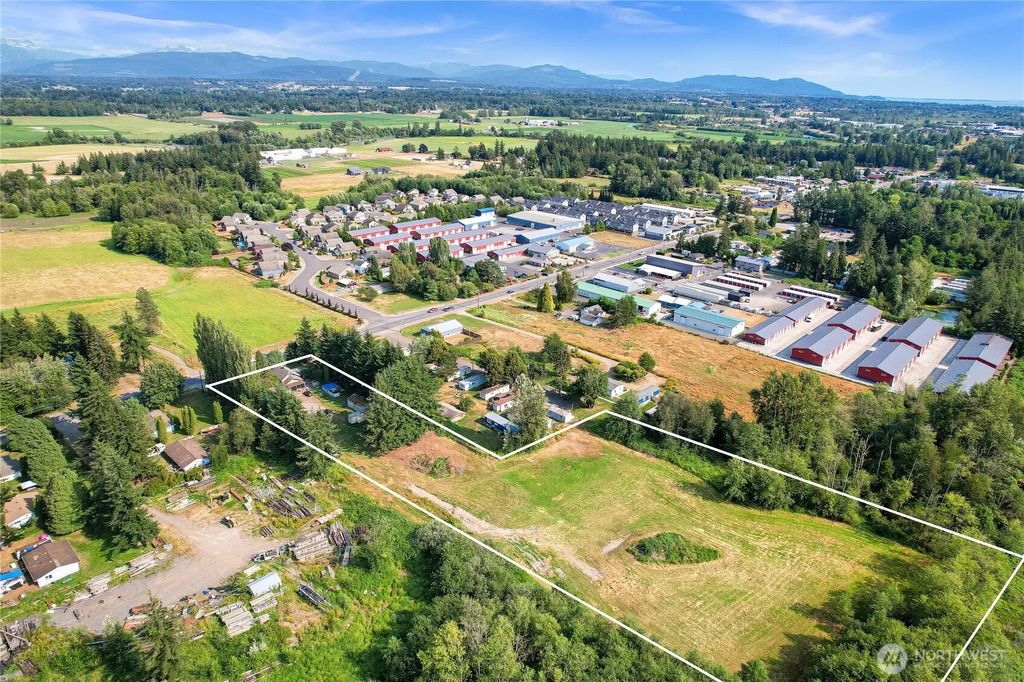 6267 Portal Way, Ferndale