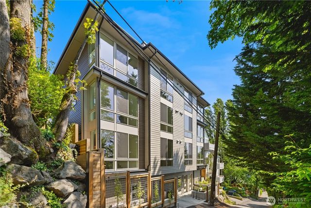 3819 C Fremont Avenue N, Seattle
