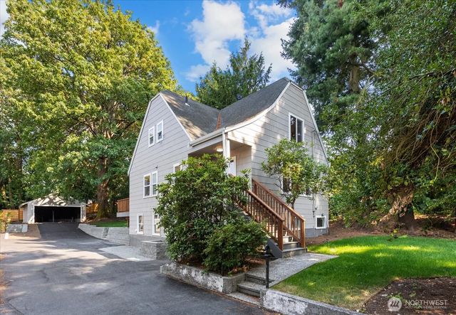 10322 Ashworth Avenue N, Seattle