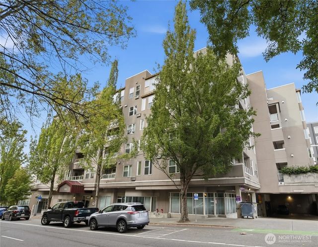 4343 Roosevelt Way Ne 404, Seattle