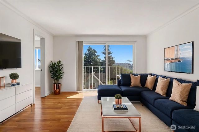 800 N Allen Place 401, Seattle