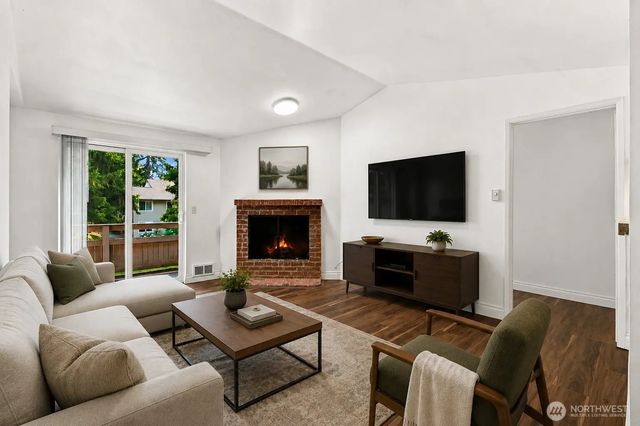 14200 Ne 171st Street C206, Woodinville