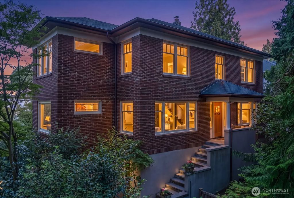 2306 Lake Park Drive S, Seattle