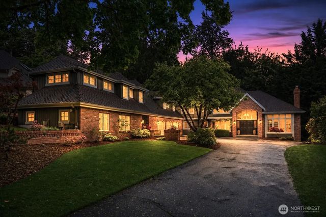 18138 Ne 130th Place, Redmond