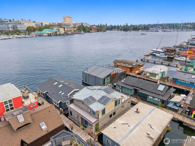 3146 Portage Bay Place E N, Seattle