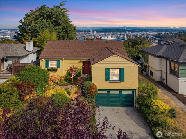 3006 36th Avenue Sw, Seattle